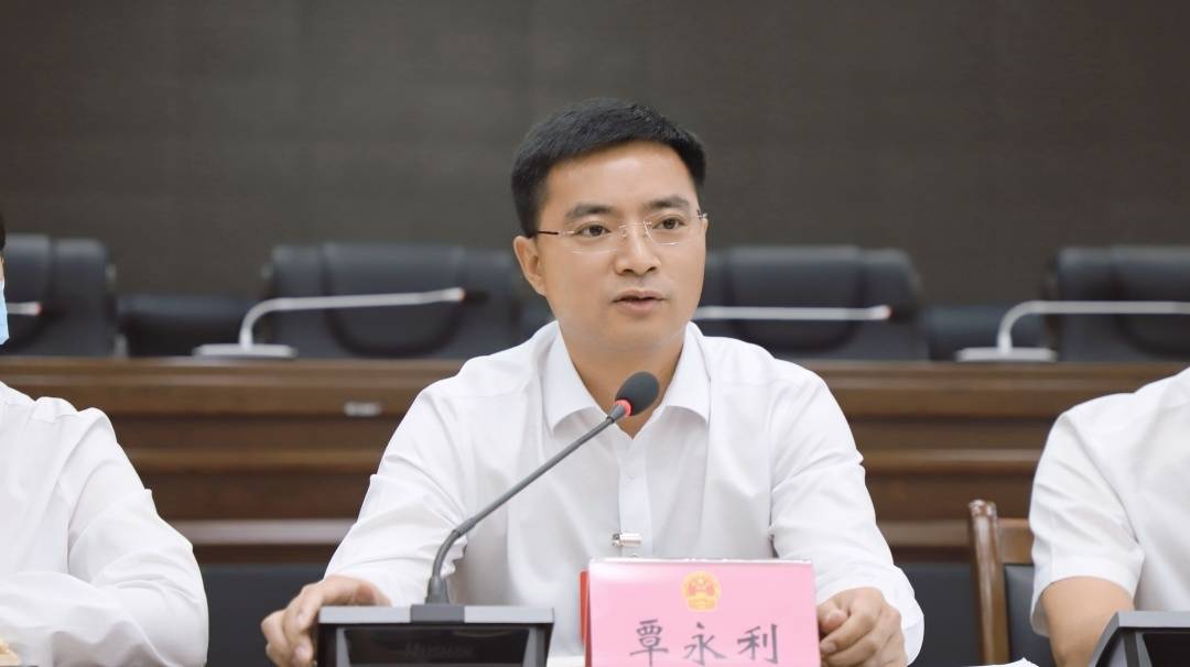 两会时间区四套班子领导参加通川区第十二届人大一次会议分团讨论